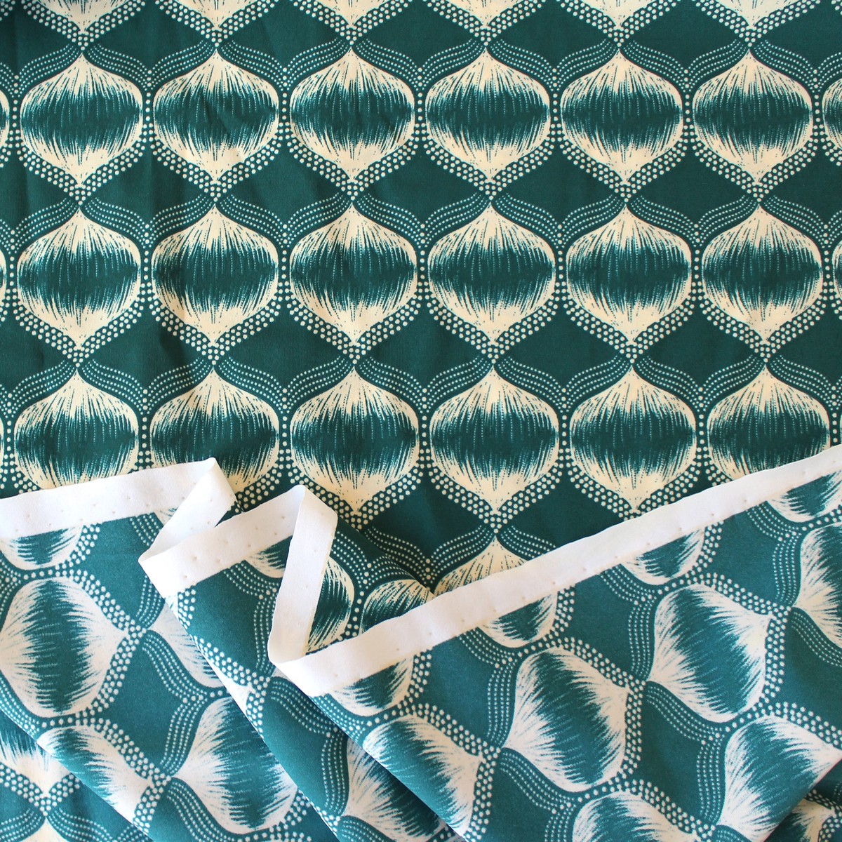 'art deco lantern' drapey stretch jersey - green